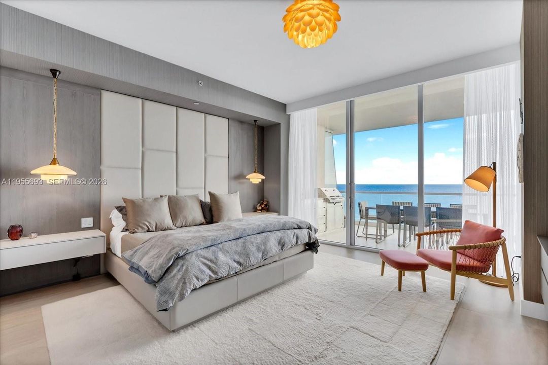 For Sale: $6,850,000 (4 beds, 5 baths, 3252 Square Feet)