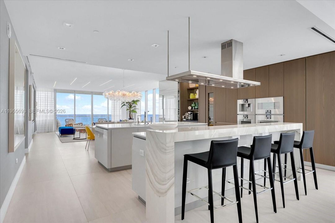 For Sale: $6,850,000 (4 beds, 5 baths, 3252 Square Feet)