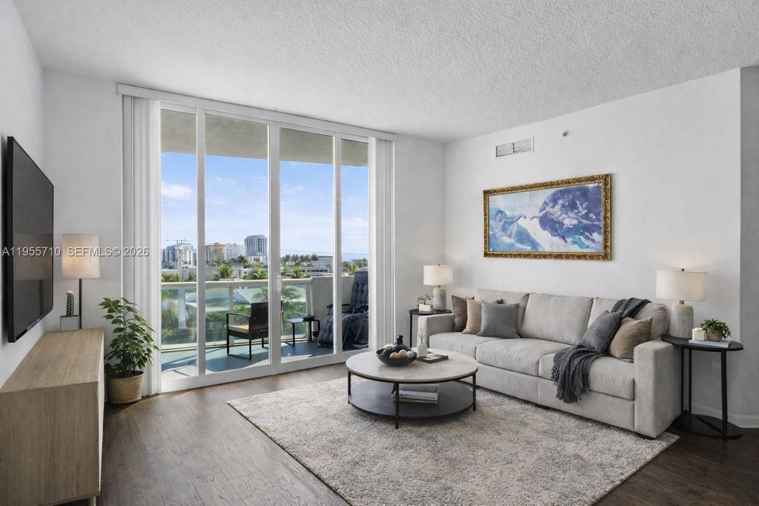 For Sale: $440,000 (2 beds, 2 baths, 1251 Square Feet)