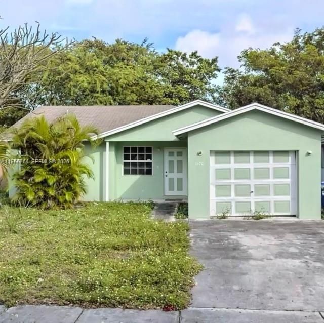 Activo con contrato: $297,000 (3 camas, 2 baños, 1076 Pies cuadrados)