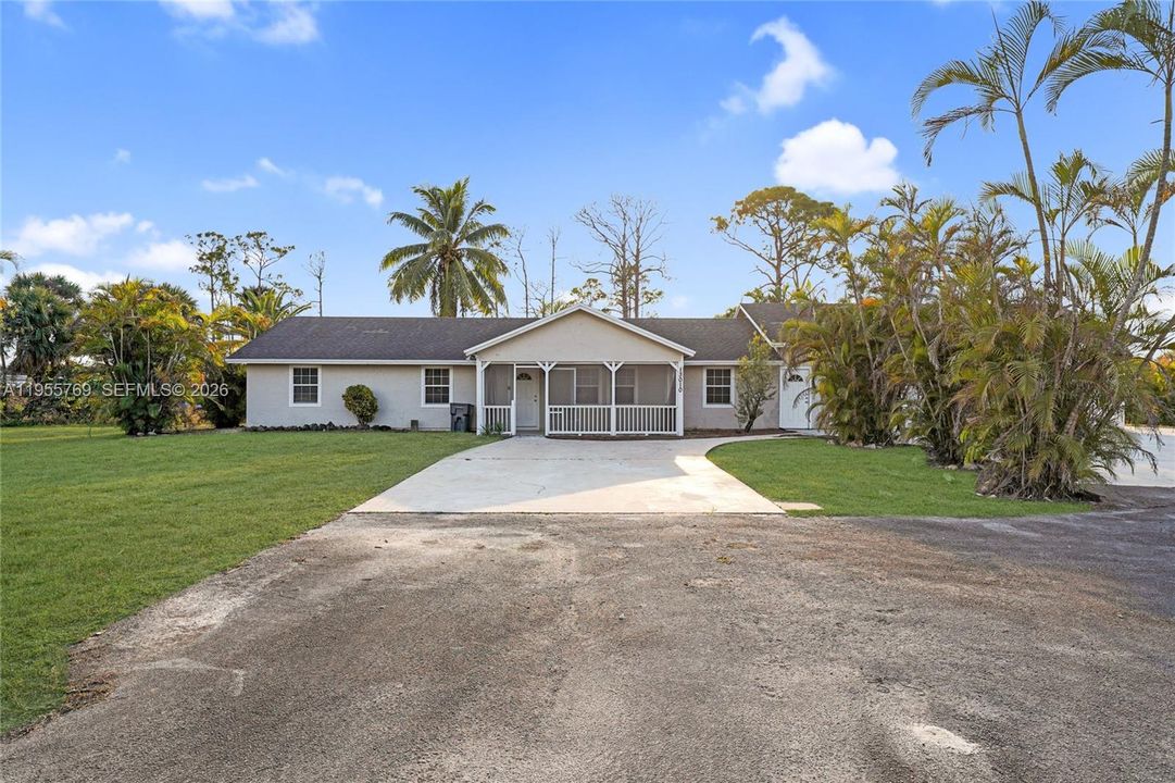 En Venta: $565,000 (3 camas, 3 baños, 1904 Pies cuadrados)