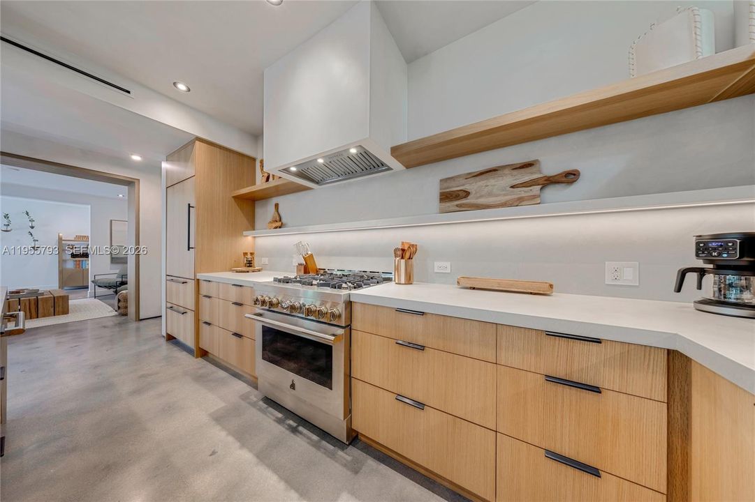 For Sale: $3,995,000 (4 beds, 5 baths, 0 Square Feet)