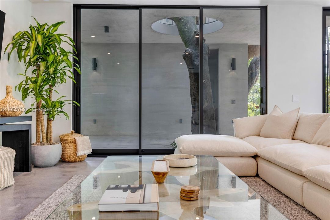 For Sale: $3,995,000 (4 beds, 5 baths, 0 Square Feet)
