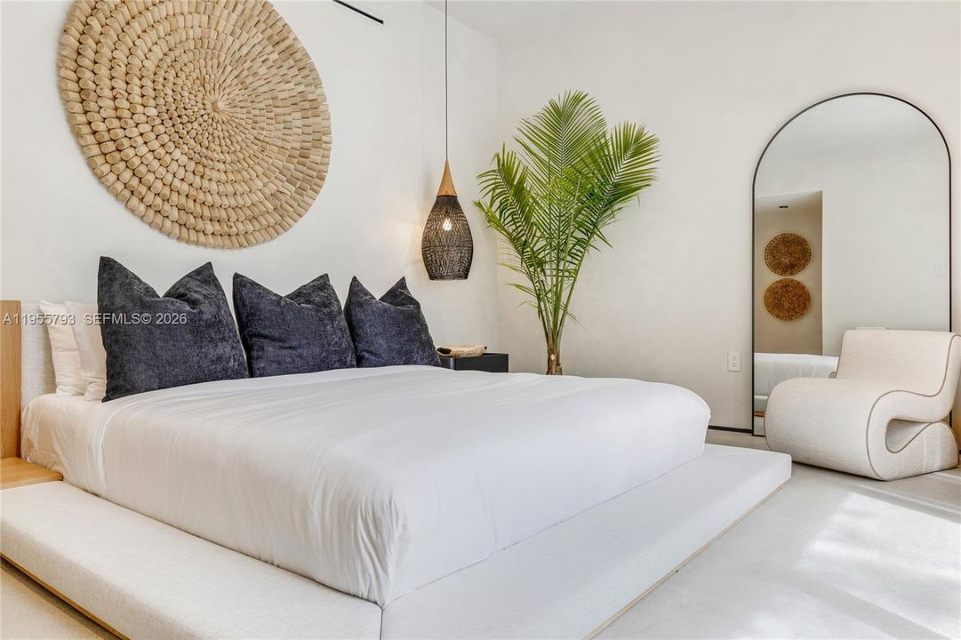 For Sale: $3,995,000 (4 beds, 5 baths, 0 Square Feet)