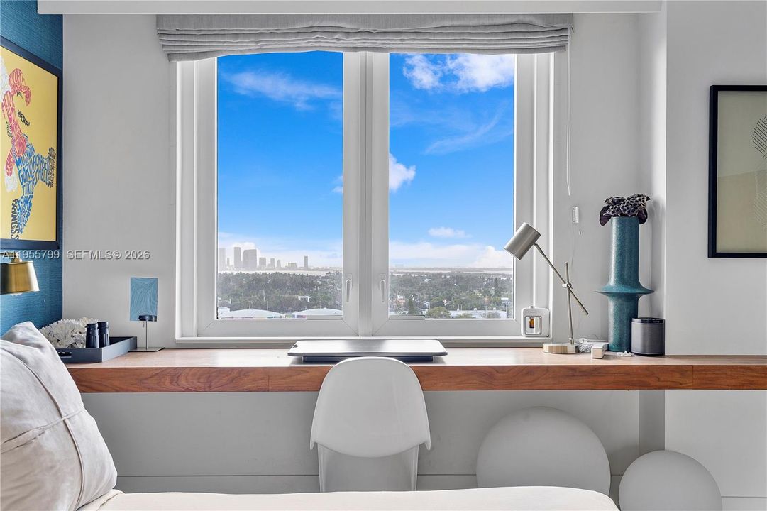 For Sale: $2,279,000 (1 beds, 1 baths, 866 Square Feet)