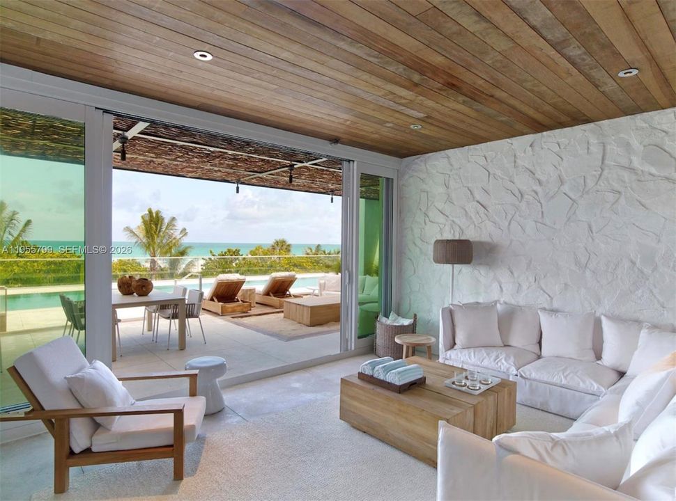 For Sale: $2,279,000 (1 beds, 1 baths, 866 Square Feet)