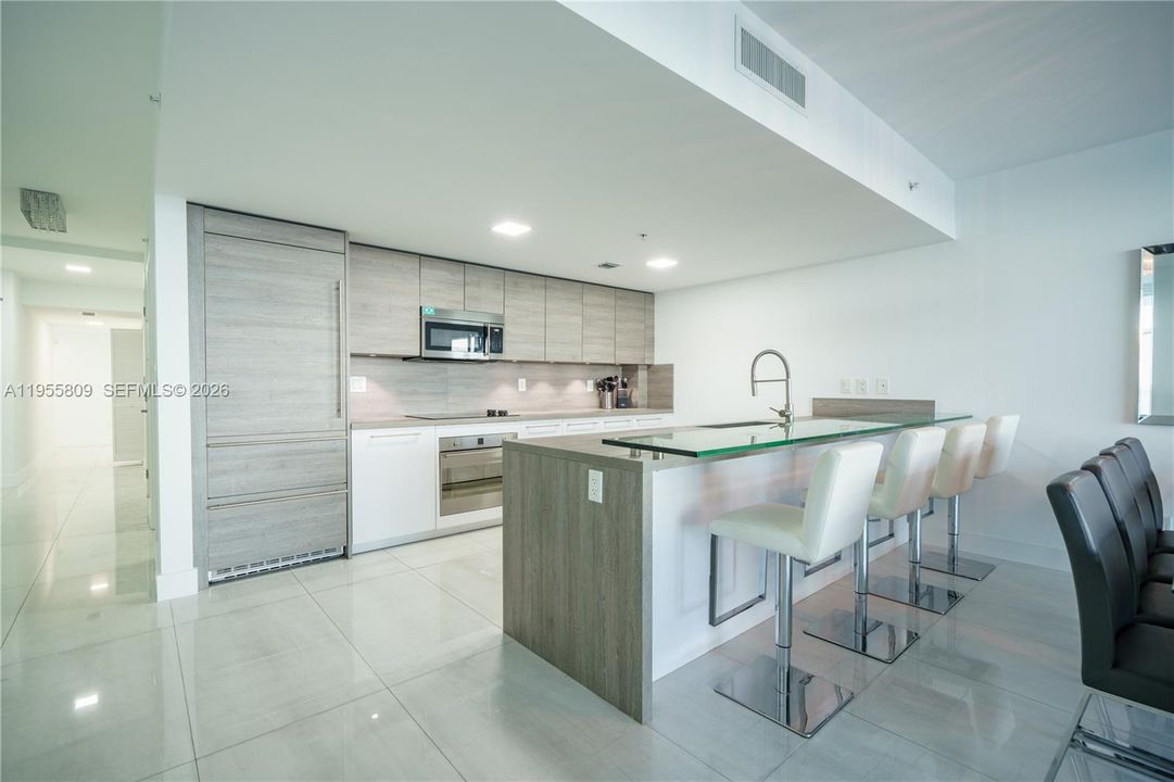 For Sale: $1,196,000 (3 beds, 2 baths, 1705 Square Feet)