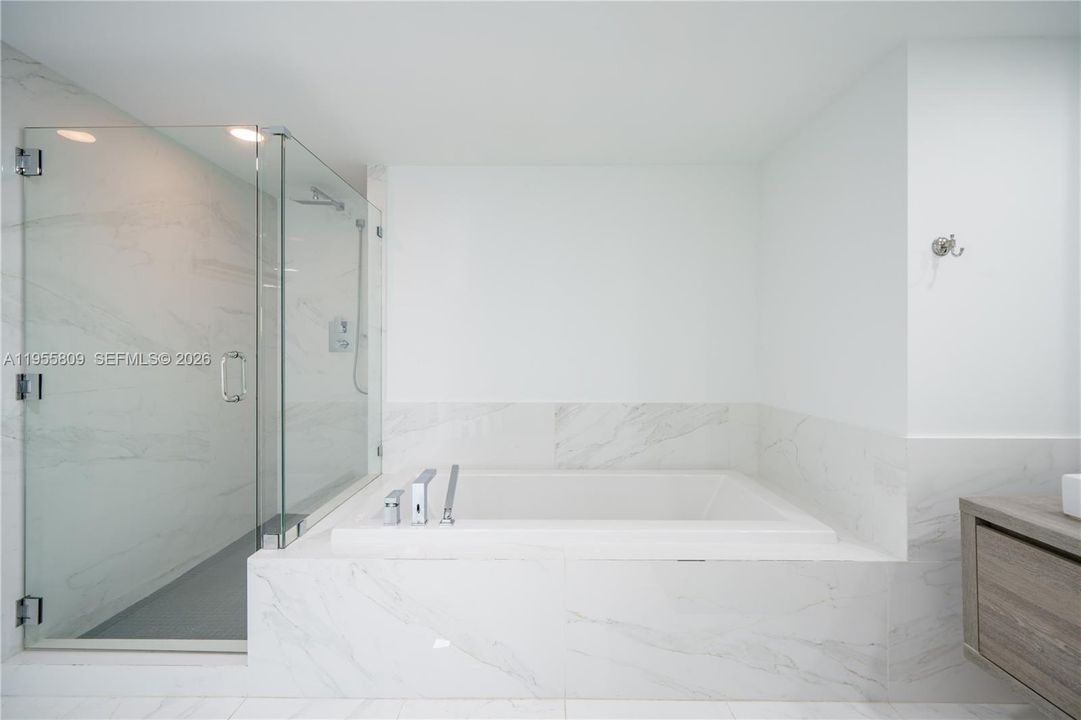 For Sale: $1,196,000 (3 beds, 2 baths, 1705 Square Feet)