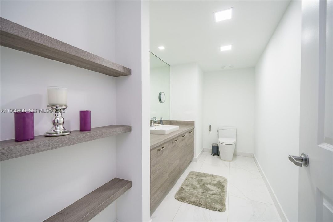 For Sale: $1,196,000 (3 beds, 2 baths, 1705 Square Feet)