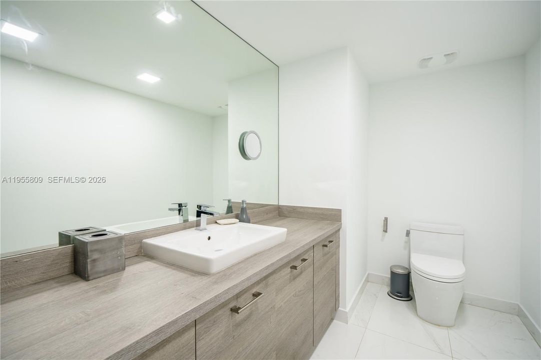 For Sale: $1,196,000 (3 beds, 2 baths, 1705 Square Feet)