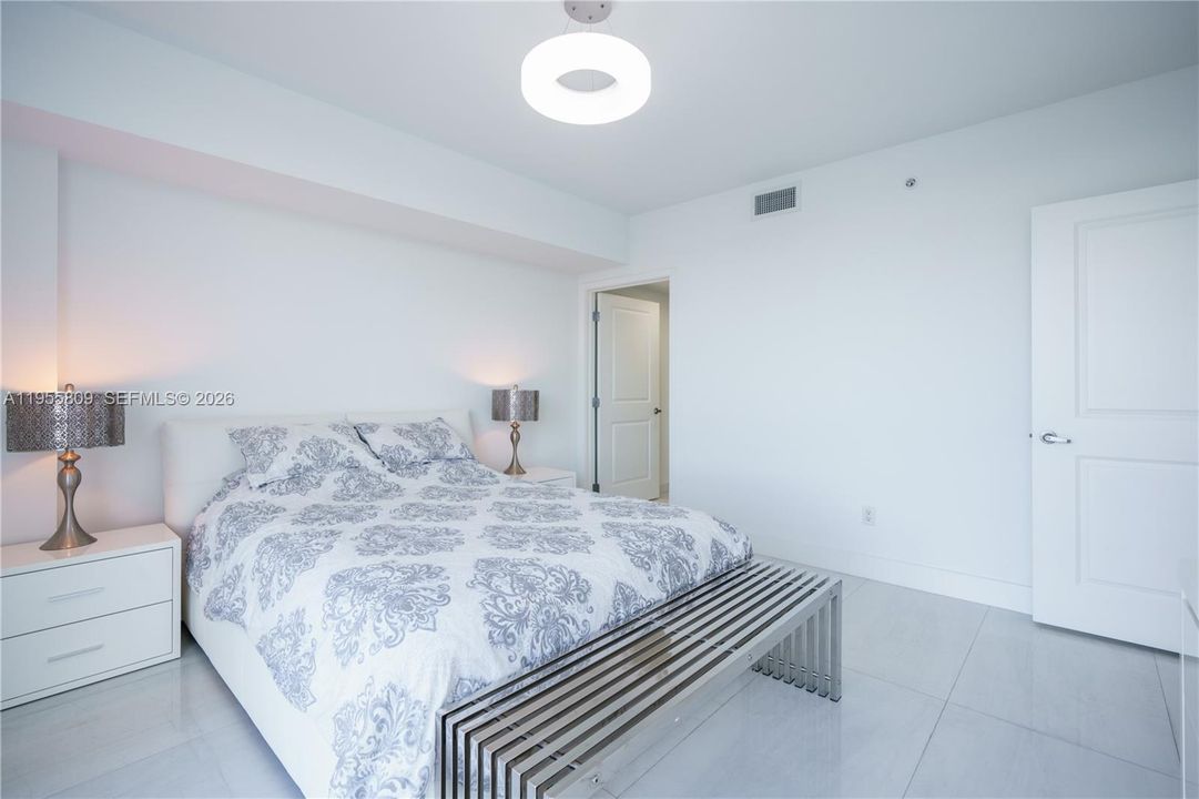 For Sale: $1,196,000 (3 beds, 2 baths, 1705 Square Feet)
