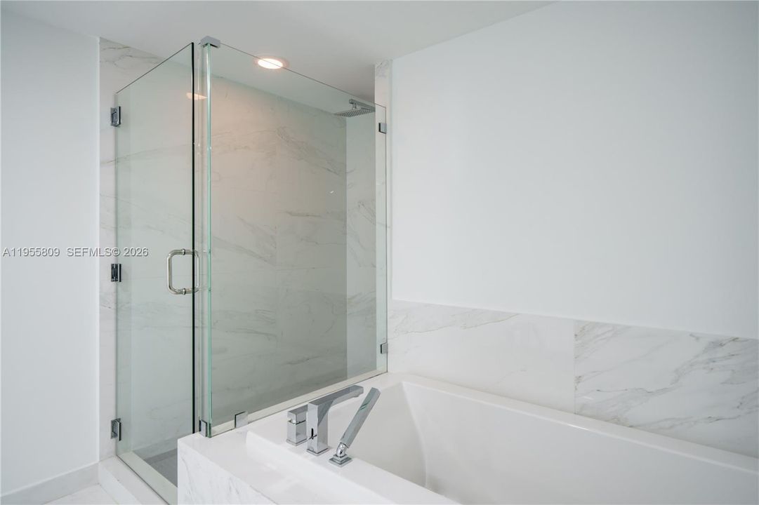 For Sale: $1,196,000 (3 beds, 2 baths, 1705 Square Feet)