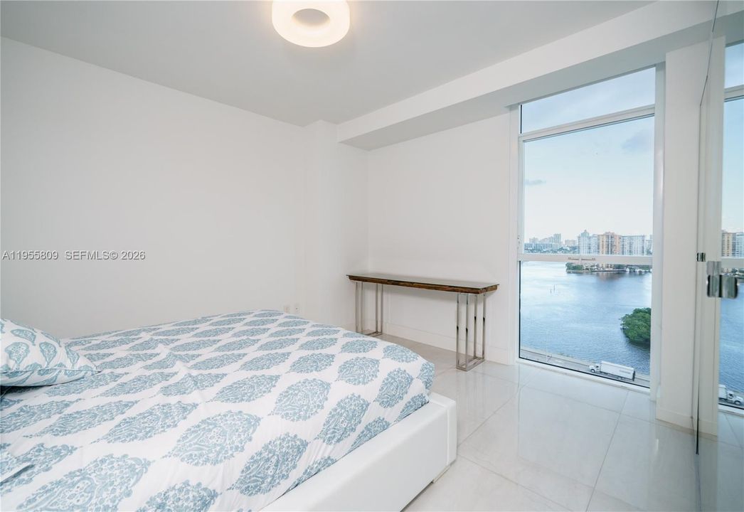 For Sale: $1,196,000 (3 beds, 2 baths, 1705 Square Feet)