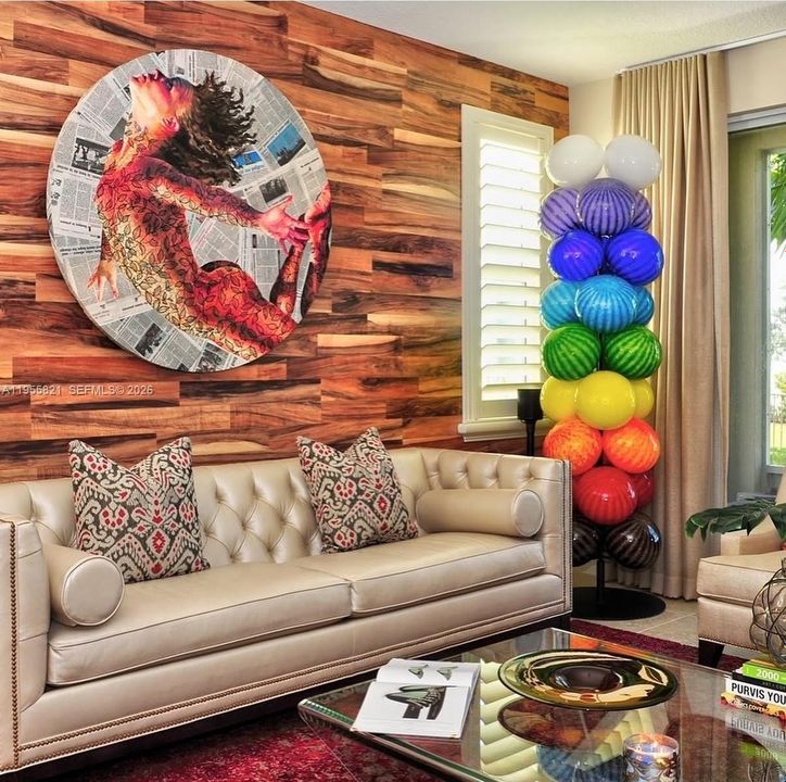 Vendido Recientemente: $710,000 (4 camas, 2 baños, 2088 Pies cuadrados)