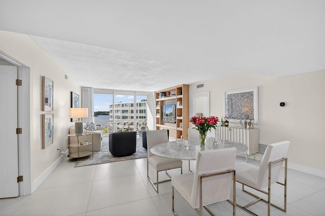 THE REGENCY 417
