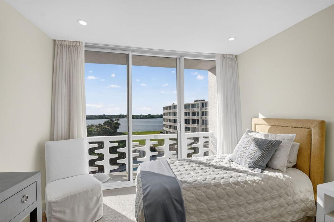 THE REGENCY 417