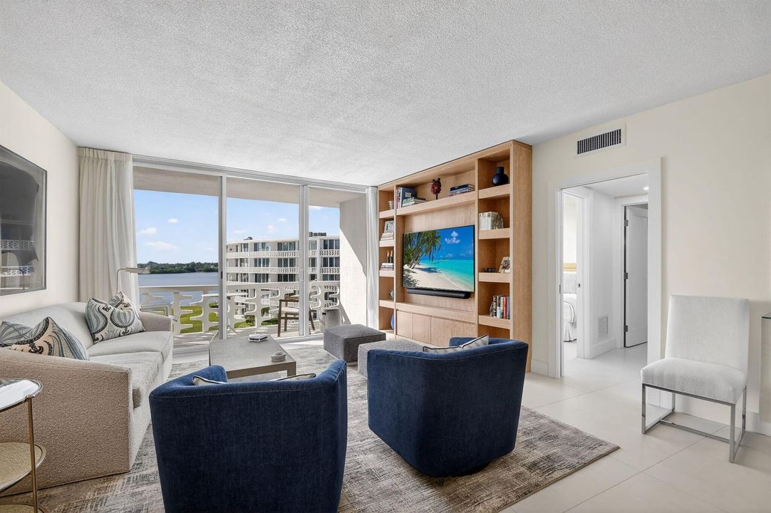 THE REGENCY 417