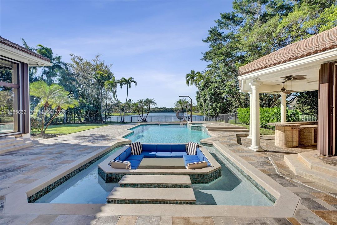 En Venta: $4,200,000 (7 camas, 6 baños, 5499 Pies cuadrados)