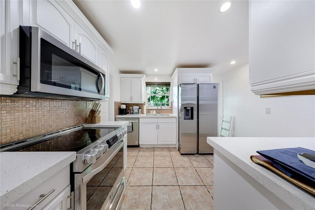 En Venta: $1,299,999 (3 camas, 2 baños, 1541 Pies cuadrados)