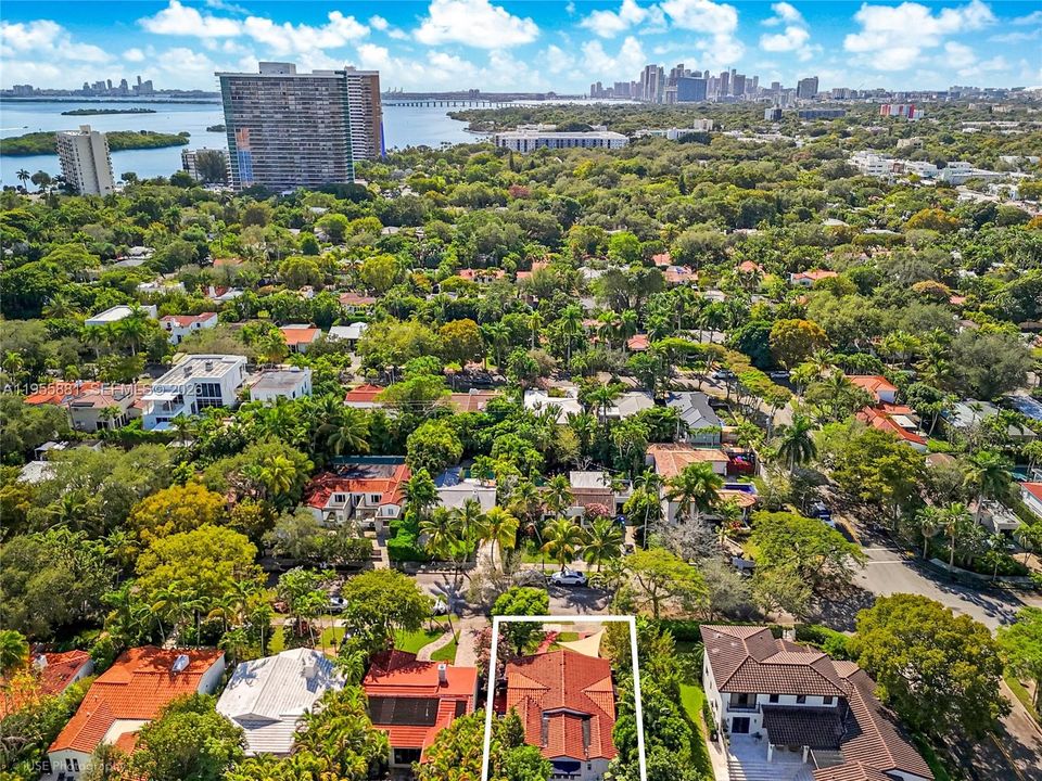 En Venta: $1,299,999 (3 camas, 2 baños, 1541 Pies cuadrados)