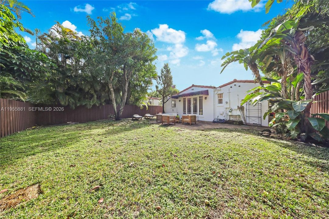 En Venta: $1,299,999 (3 camas, 2 baños, 1541 Pies cuadrados)