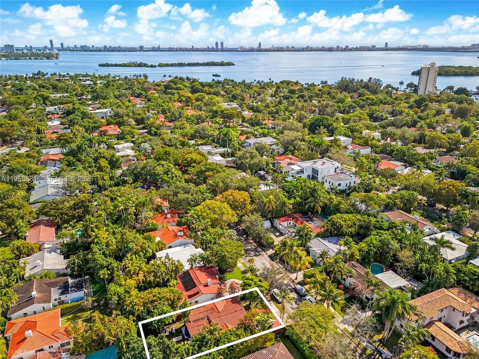 En Venta: $1,299,999 (3 camas, 2 baños, 1541 Pies cuadrados)