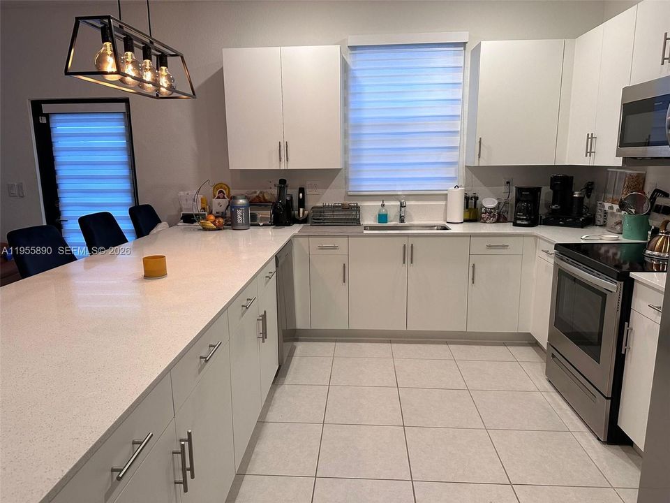 For Sale: $649,500 (4 beds, 2 baths, 2560 Square Feet)