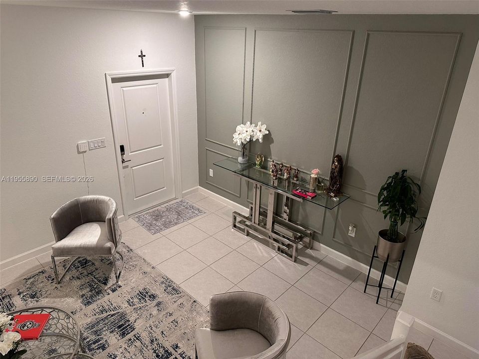 For Sale: $649,500 (4 beds, 2 baths, 2560 Square Feet)