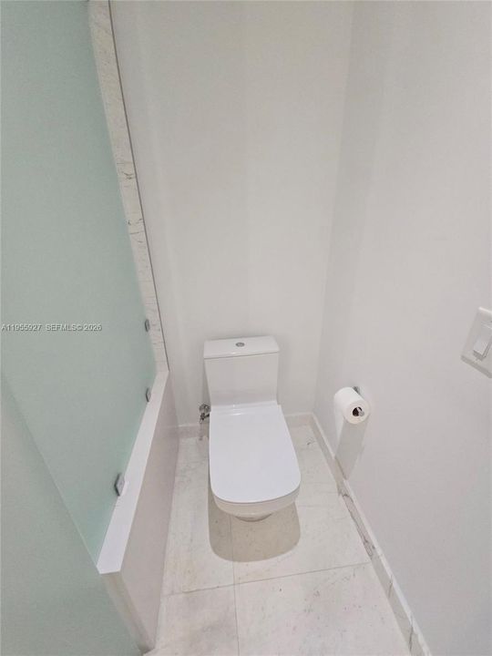 For Sale: $795,000 (1 beds, 2 baths, 1185 Square Feet)