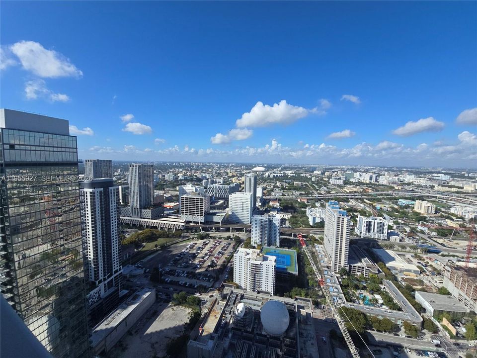 For Sale: $795,000 (1 beds, 2 baths, 1185 Square Feet)