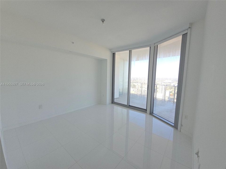 For Sale: $795,000 (1 beds, 2 baths, 1185 Square Feet)
