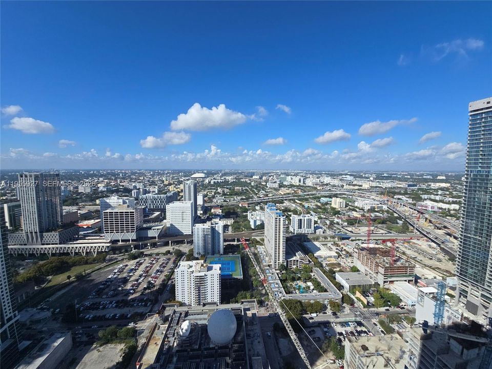 For Sale: $795,000 (1 beds, 2 baths, 1185 Square Feet)