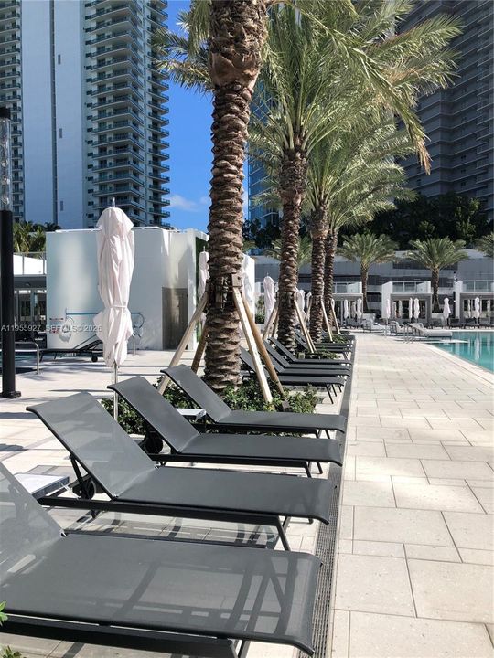For Sale: $795,000 (1 beds, 2 baths, 1185 Square Feet)