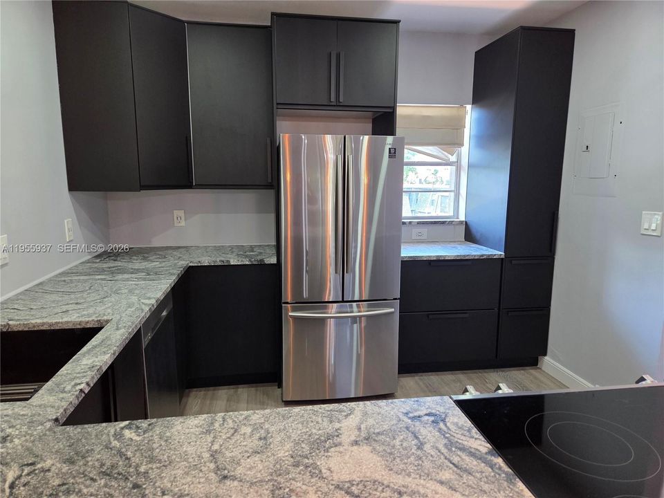 En Venta: $138,900 (1 camas, 1 baños, 932 Pies cuadrados)