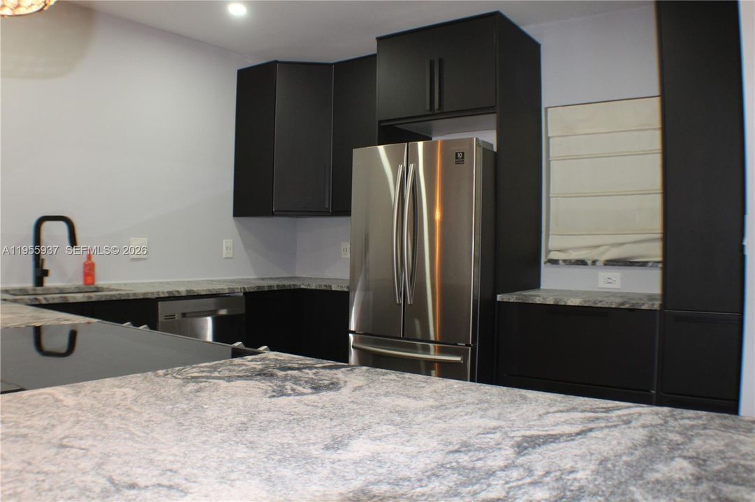 En Venta: $138,900 (1 camas, 1 baños, 932 Pies cuadrados)