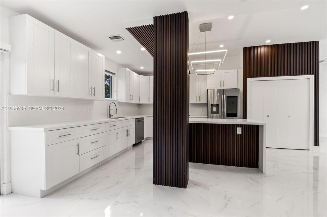 На продажу: $890,000 (4 спален, 3 ванн, 2157 Квадратных фут)