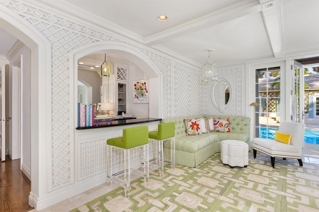 Living Room Bar