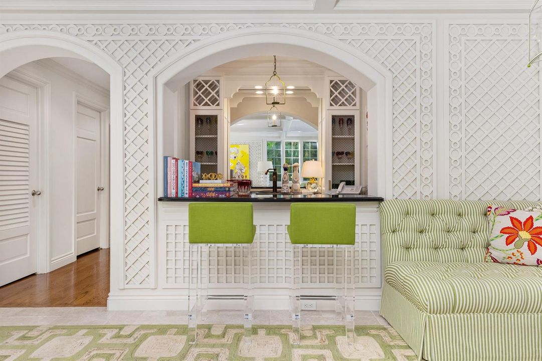 Living Room Bar