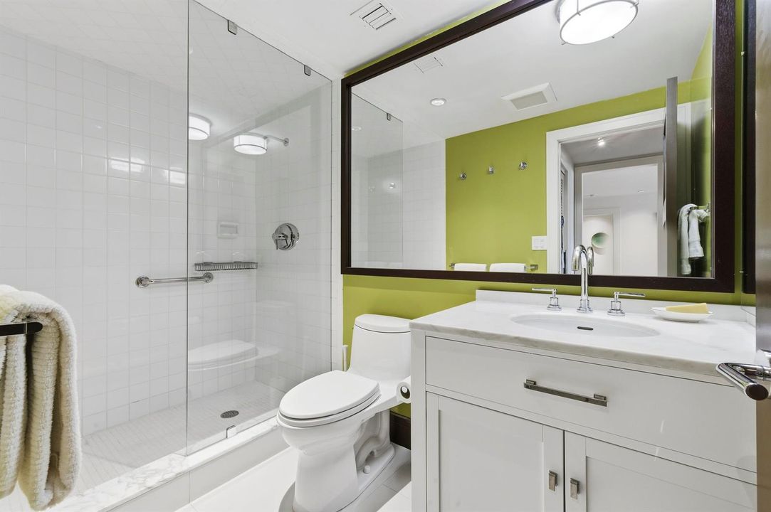 2275_S_Ocean_Blvd_207N_PB_024