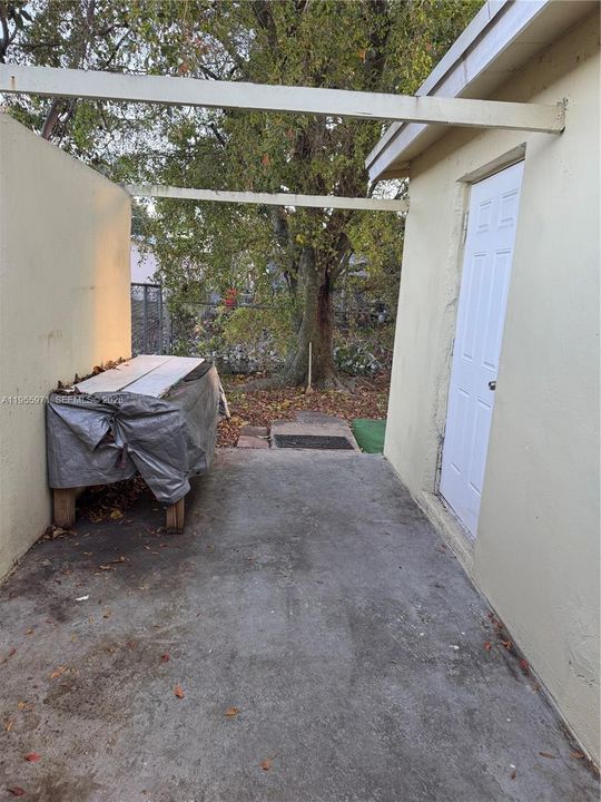 En Venta: $423,000 (4 camas, 2 baños, 1332 Pies cuadrados)