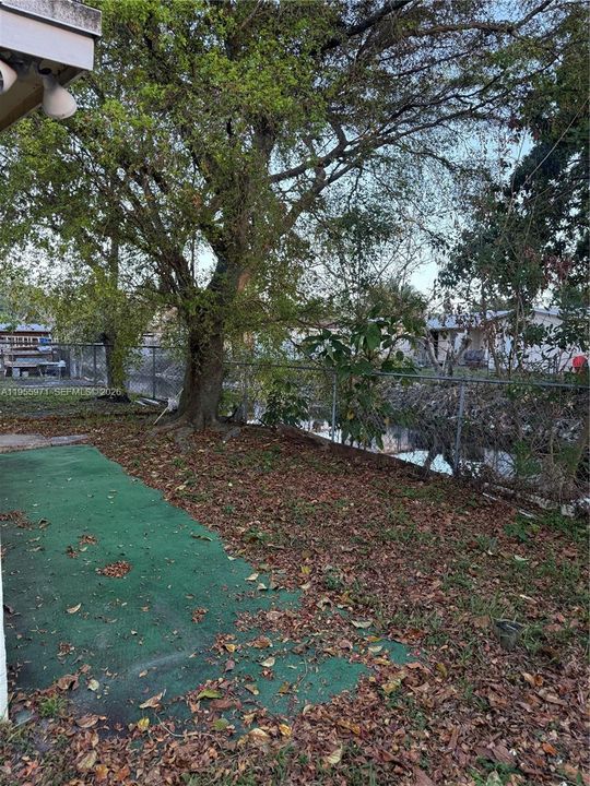 En Venta: $423,000 (4 camas, 2 baños, 1332 Pies cuadrados)