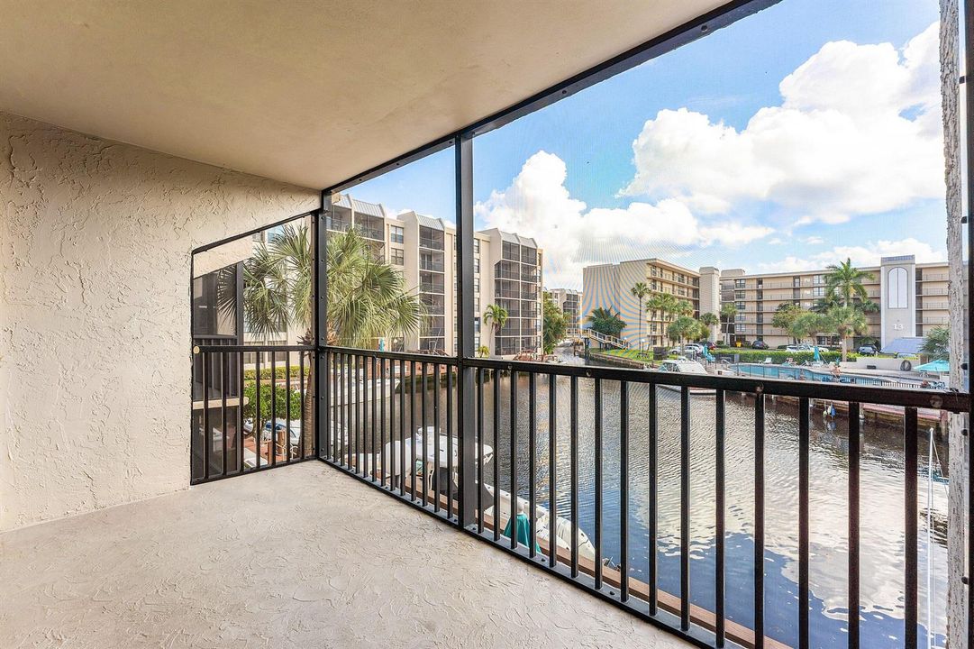 023-10RoyalPalmWay-203-BocaRaton-FL-3343