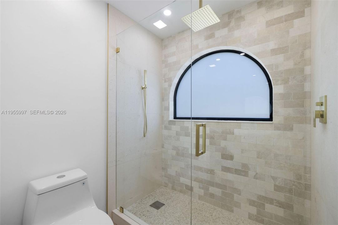 For Sale: $769,000 (4 beds, 3 baths, 2124 Square Feet)