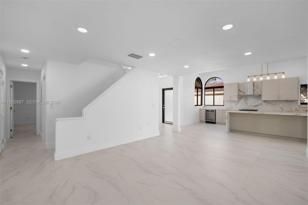 For Sale: $769,000 (4 beds, 3 baths, 2124 Square Feet)