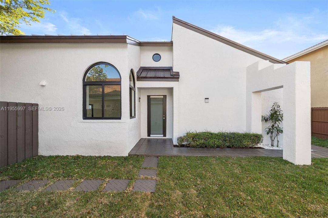 For Sale: $769,000 (4 beds, 3 baths, 2124 Square Feet)