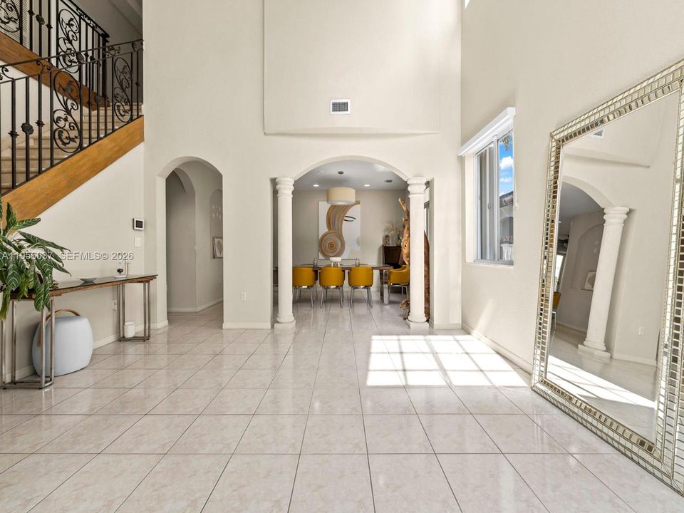 For Sale: $1,100,000 (5 beds, 4 baths, 3137 Square Feet)