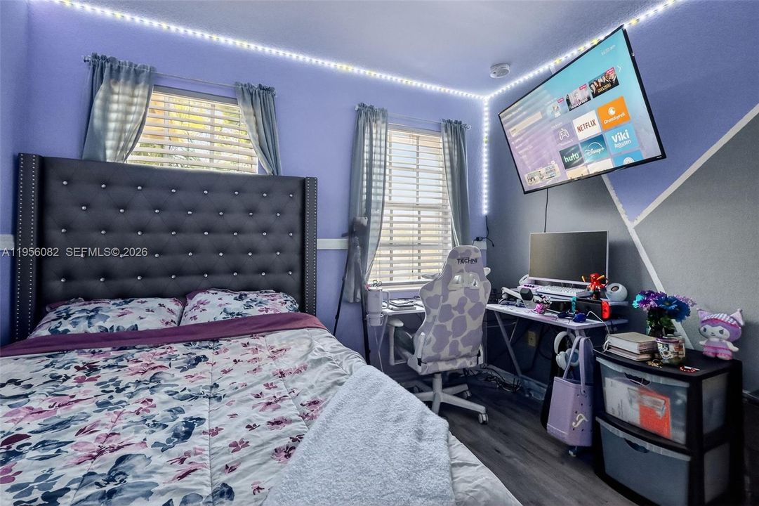 На продажу: $375,000 (3 спален, 2 ванн, 1530 Квадратных фут)