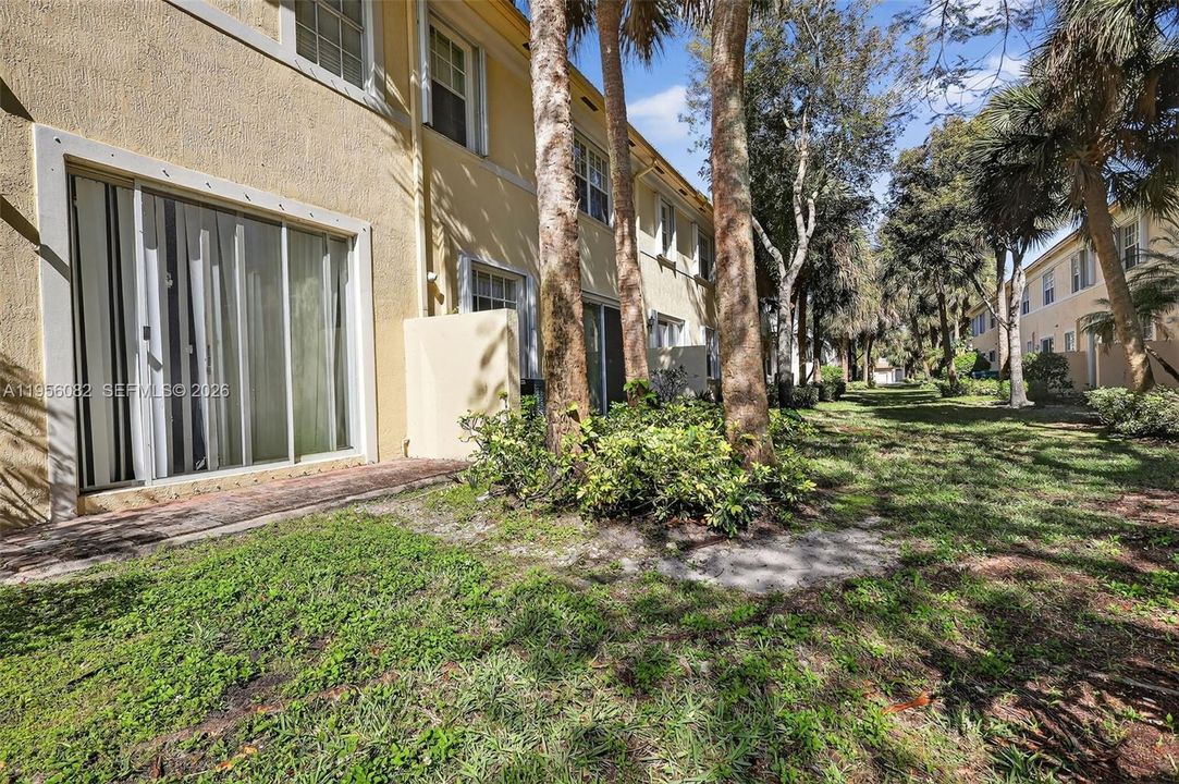 На продажу: $375,000 (3 спален, 2 ванн, 1530 Квадратных фут)