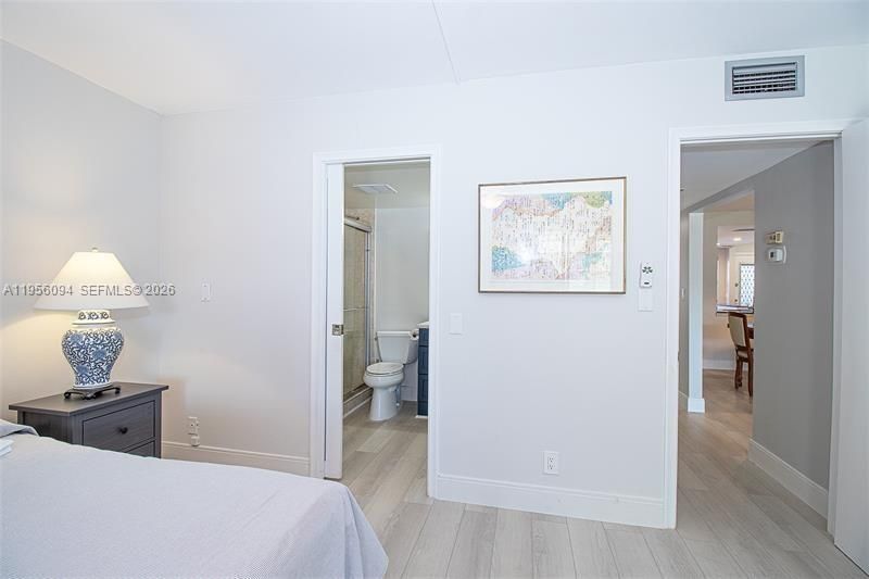 For Sale: $185,000 (2 beds, 2 baths, 1156 Square Feet)