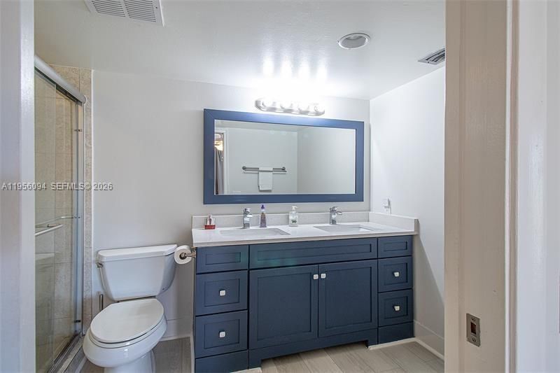 For Sale: $185,000 (2 beds, 2 baths, 1156 Square Feet)